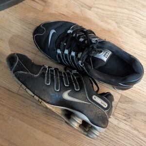 Nike Shox Black and Gray Athletic Shoes Size 8